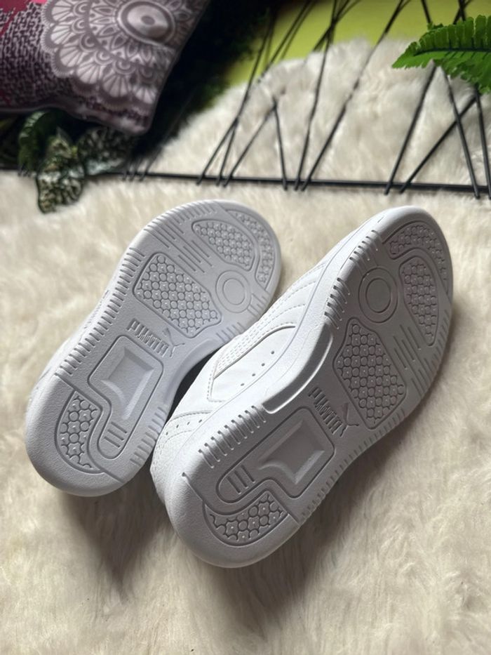 Basket PUMA pointure 29 - photo numéro 5