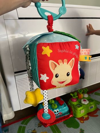 Cube d’activité Sophie la Girafe