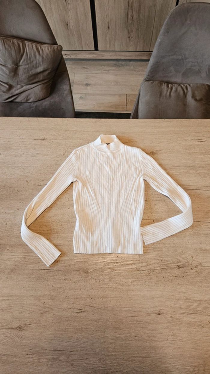 T shirt moulant blanc cotellé à manches longues, Bershka, taille XS/24 - photo numéro 2