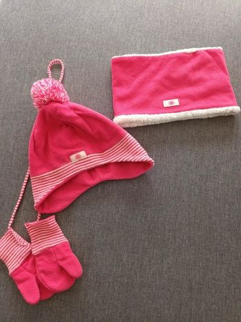 Ensemble bonnet , tour de cou