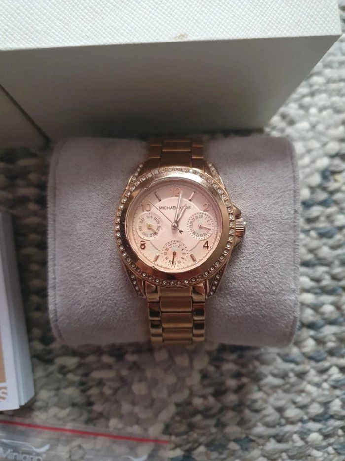 Montre Michael Kors doré rose