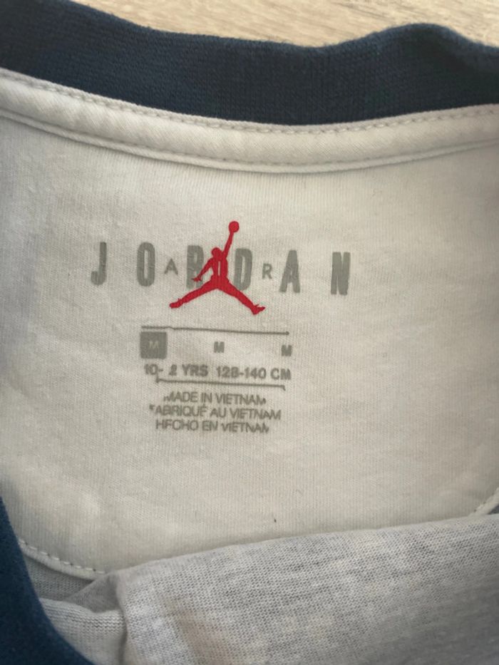 TEE shirt Jordan fille 10 ans - photo numéro 4