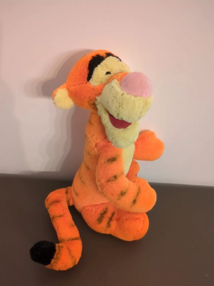 peluche Tigrou Disneyland