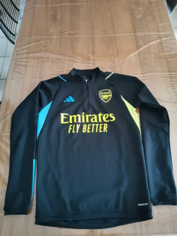 Pull arsenal adidas.