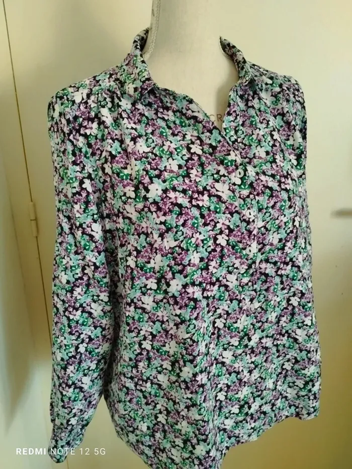 Jolie Blouse Fleuries taille 42