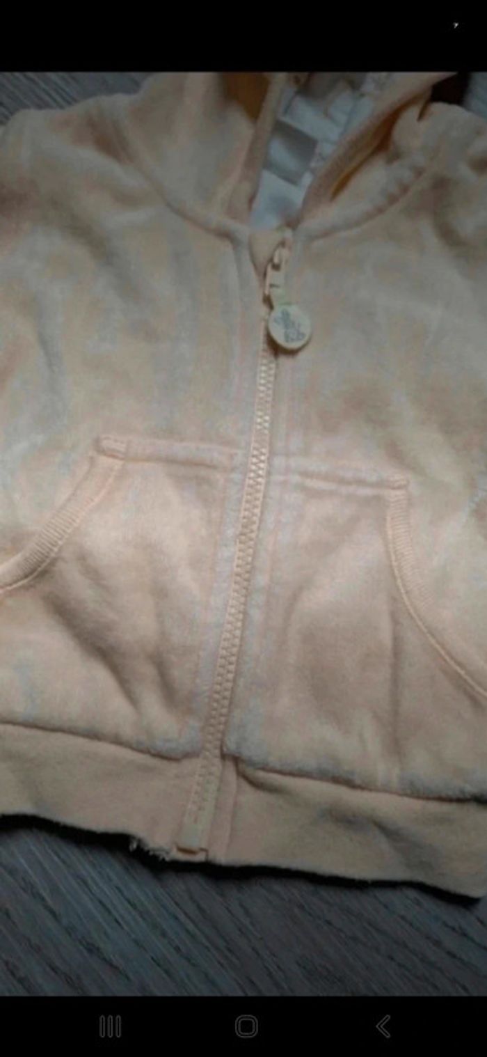 Gilet zippé/ sweat zippé H&M 1-2mois 56cm 👻 - photo numéro 2