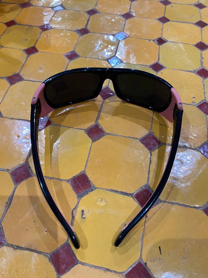 Lunettes de soleil - photo numéro 3