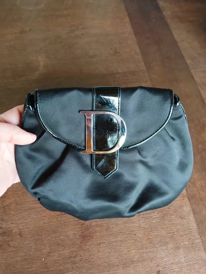 Trousse de toilette/ pochette en satin Christian Dior neuf noir authentique