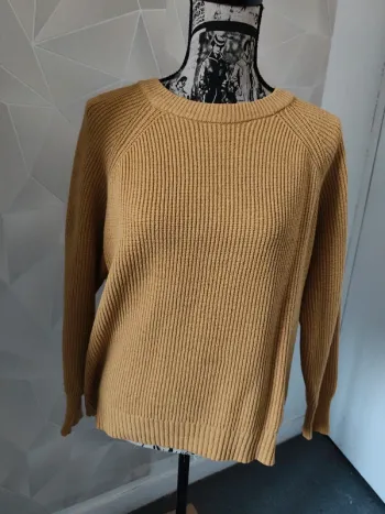 Pull moutarde