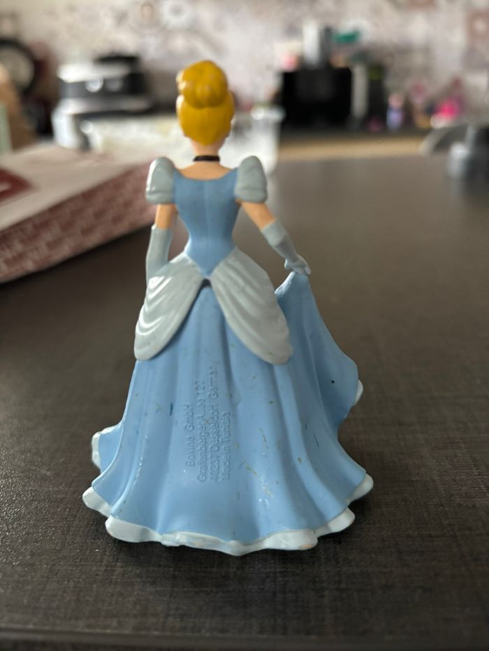Tonie Cendrillon - photo numéro 2