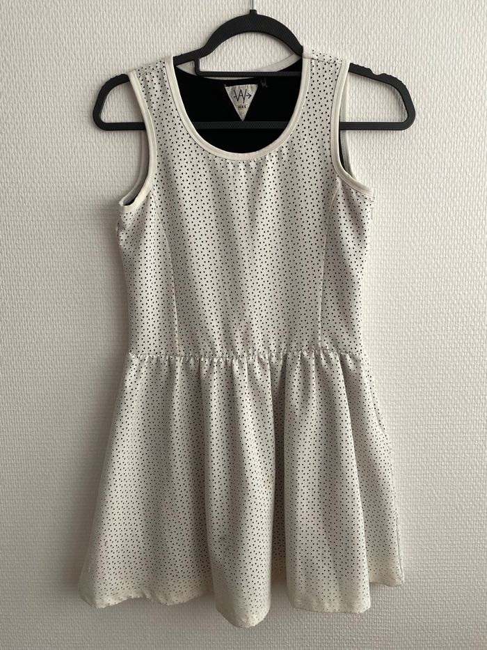 Robe IKKS TAILLE 12ans