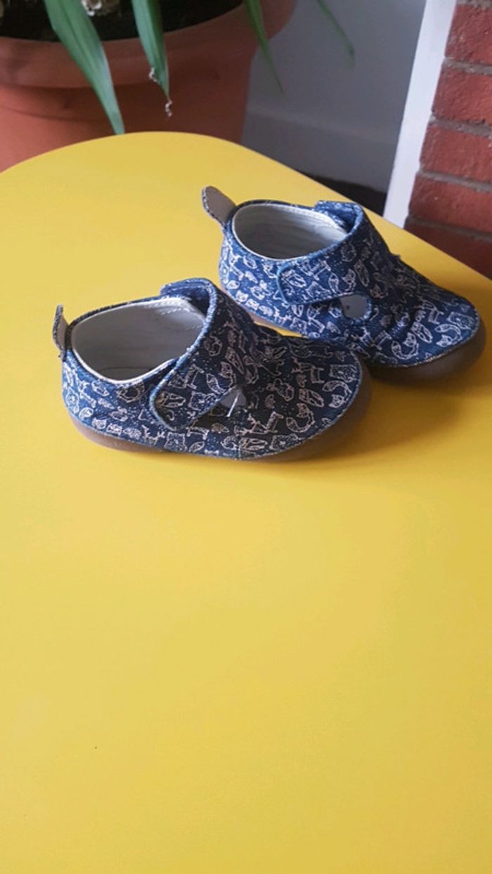 Chaussures bébé T19 - photo numéro 2