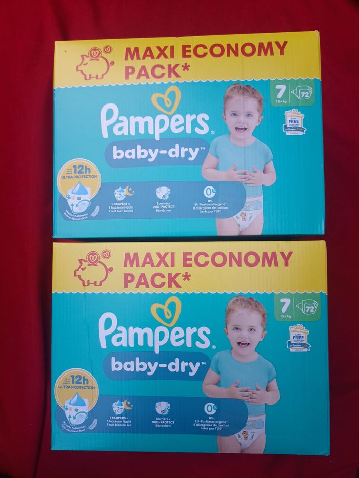 2 cartons de couches Pampers baby-dry T7 taille 7