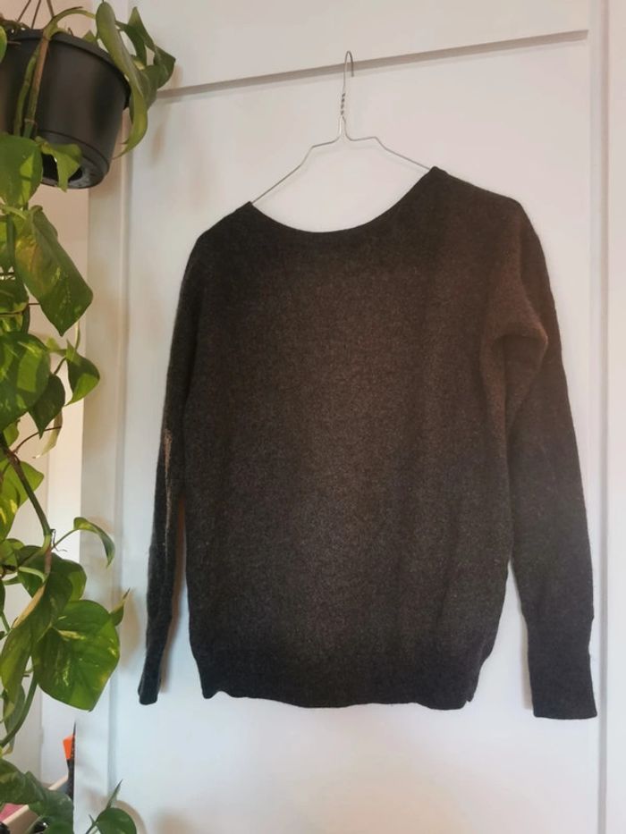 Pull gris - photo numéro 2