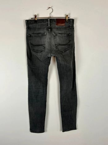 Jean Gris Hollister W28 L30 coupe droite