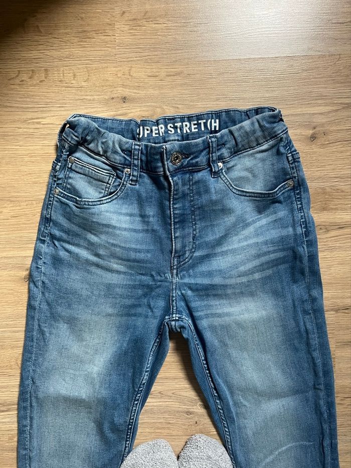 Jean taille 12 ans excellent état