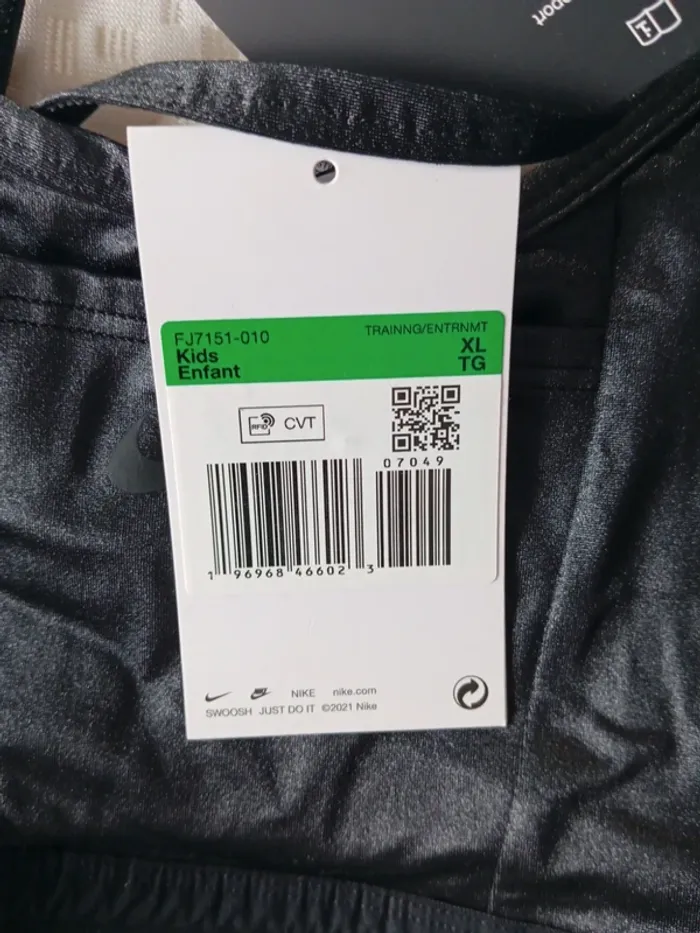 Brassière de sport fille Nike taille XL - photo numéro 3