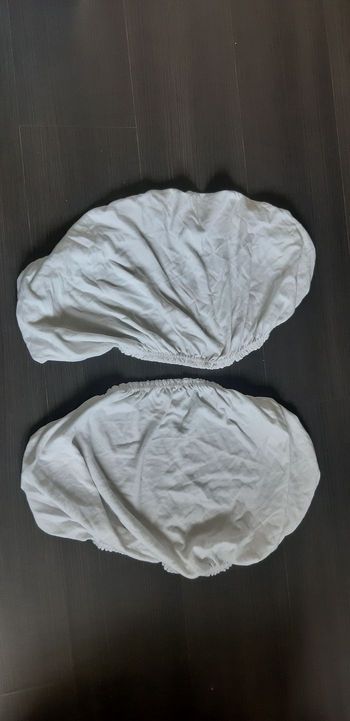 Lot de 2 petits draps pour nacelle ou couffin