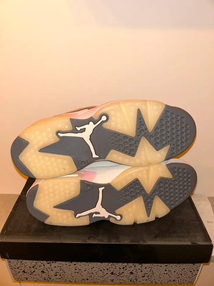 Basket Jordan MVP neuve T.41 - photo numéro 4
