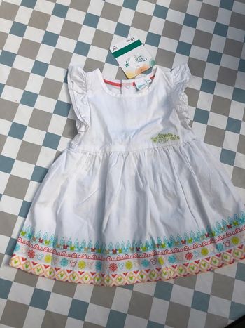 Robe neuve Disney 12 mois 1 an encore étiquetée