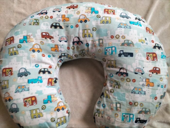 Coussin d'allaitement - photo numéro 3