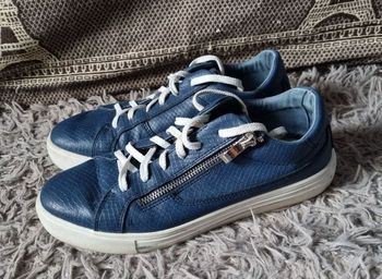 Basket en cuir Bréal marine 39