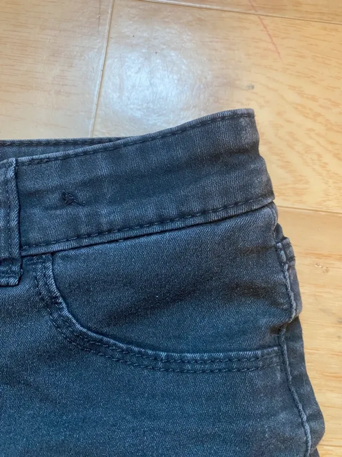 Short en jean noir fille taille 12 ans - photo numéro 3