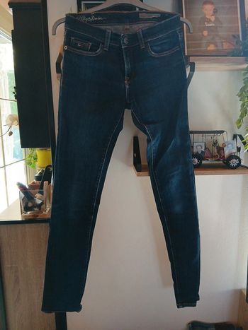 Jeans tommy hilfiger taille 37