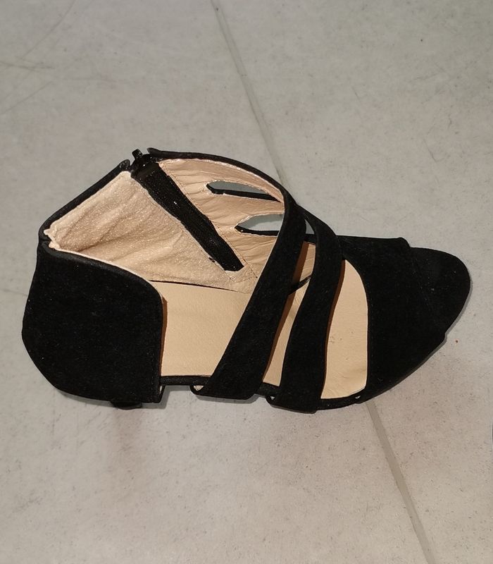 Chaussure haut talon - photo numéro 2