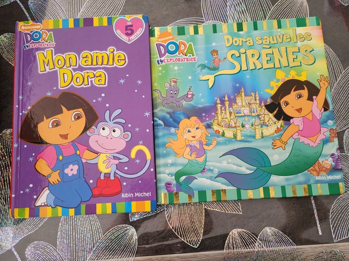 Lot de 2 livres Dora