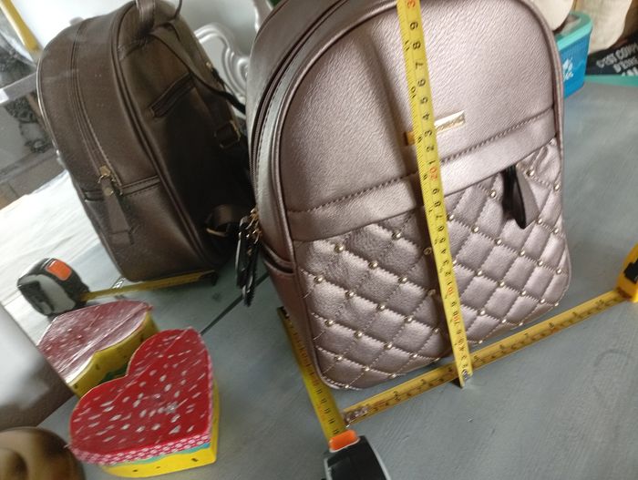 Sac à dos avec rivets. Carla Faustine - photo numéro 9