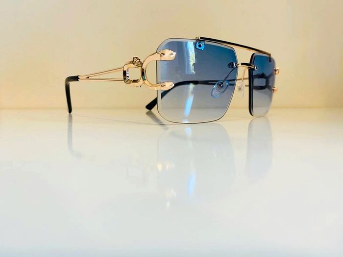 Lunette de soleil moxte dorée verres bleus dégradés UV protection catégorie 2 - photo numéro 6
