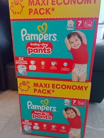 Couches Pampers baby dry pants Taille 7