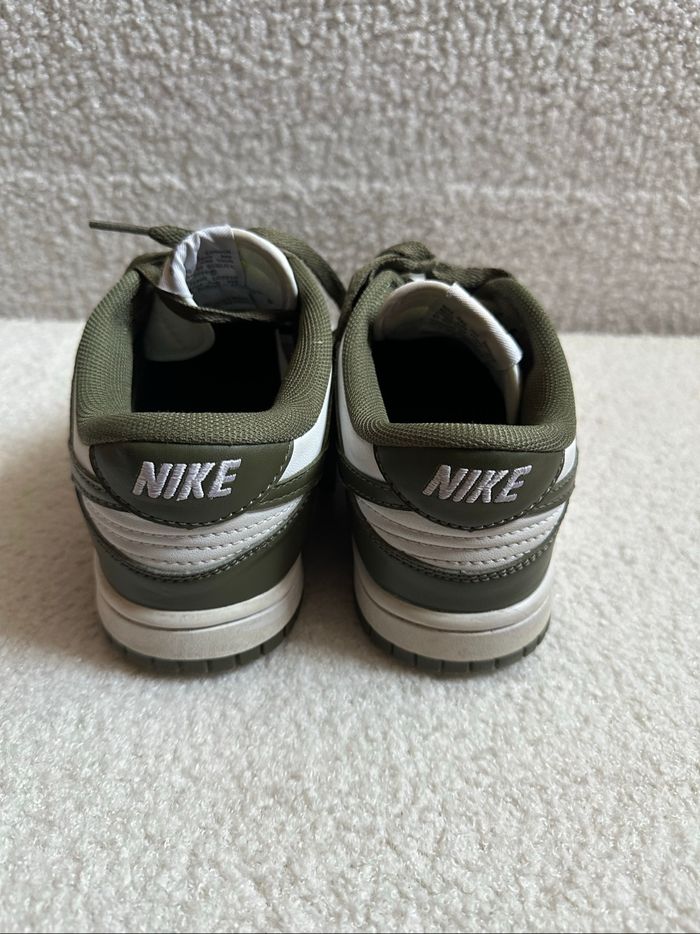 baskets Nike Dunk Low Medium Olive - photo numéro 4