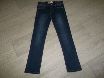 Jean LEVIS 510 skinny bleu foncé taille 14 ans TBE