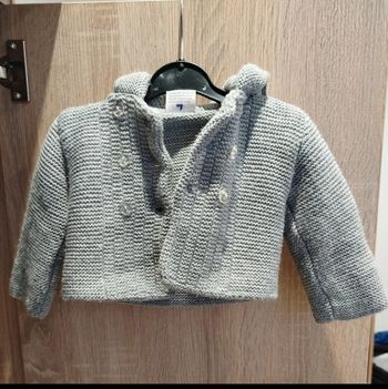 Gilet à capuche 3 mois