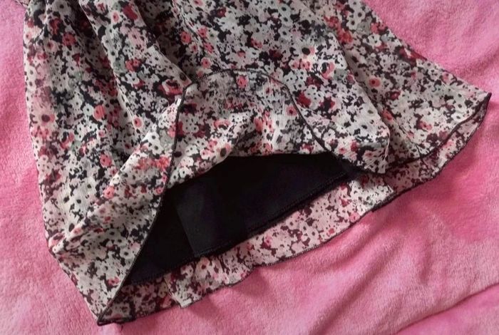 Robe taille 4 ans en très bon état - photo numéro 4