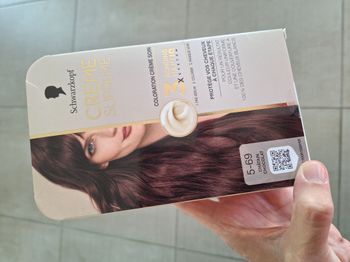 coloration crème suprême Schwarzkopf 5-69 châtain chocolat