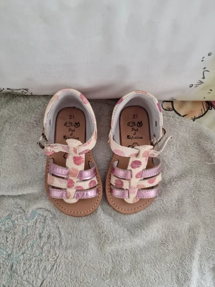 Chaussures fille taille 21