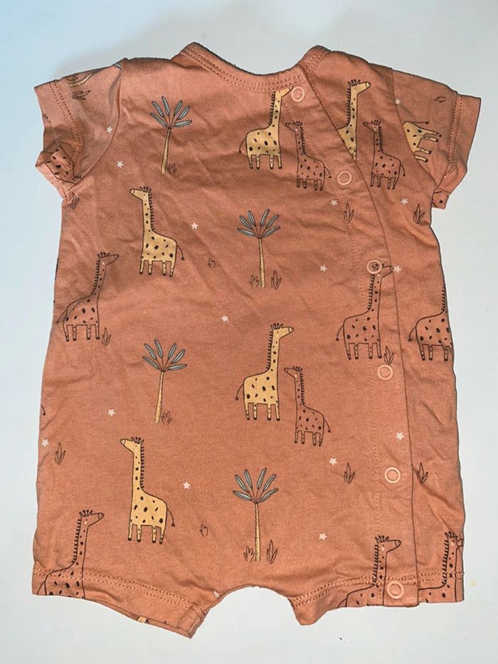 Lot pyjama 3 mois - photo numéro 3