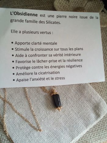 Collier protection pendentif en obsidienne
