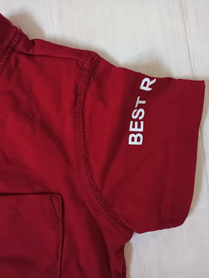 Lot 2 t-shirts 2 ans " U Essentiel" - photo numéro 5