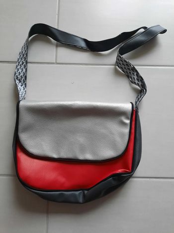 Sac bandouliere simili