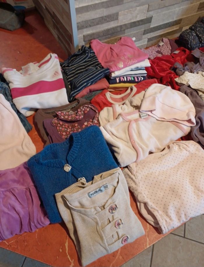 Lot de vêtements fille taille 12 mois hiver - photo numéro 3