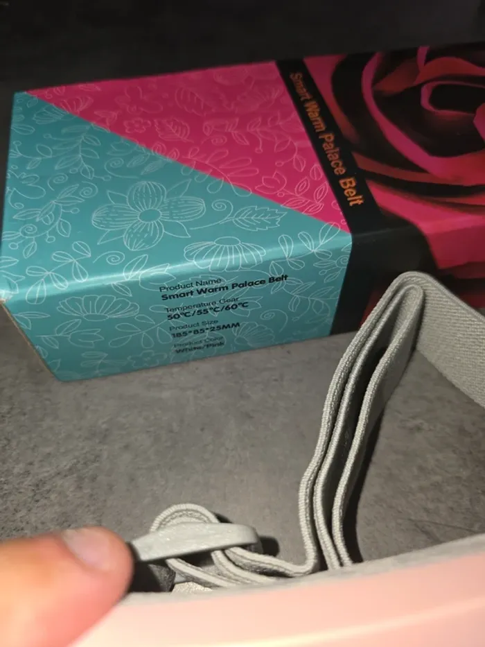 [NEUF] Ceinture menstruelle chauffante et massante rose - photo numéro 3