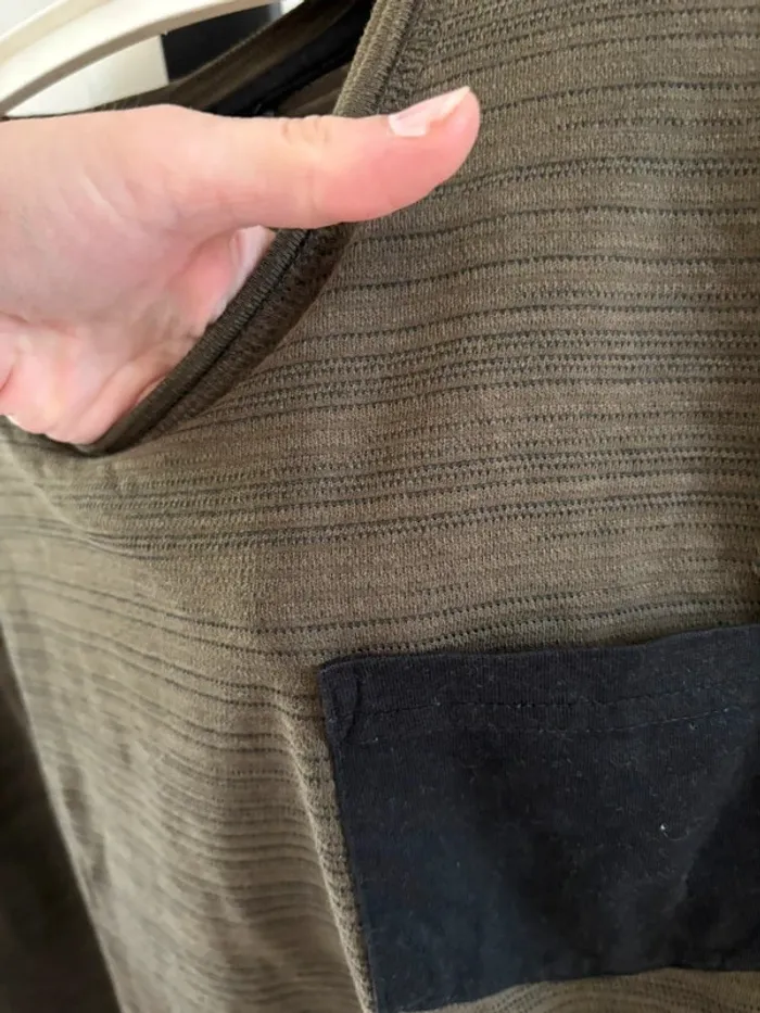 T-shirt kaki t.L tbe - photo numéro 3