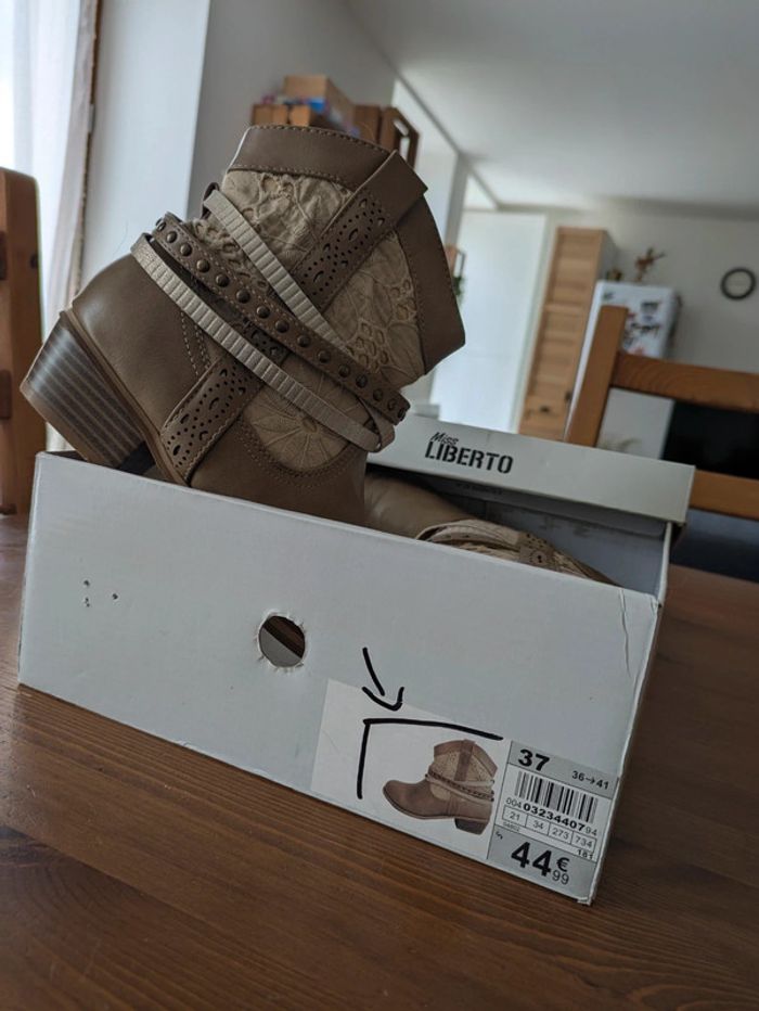 Bottines chic beige Neuve 37 Pied fin - photo numéro 8