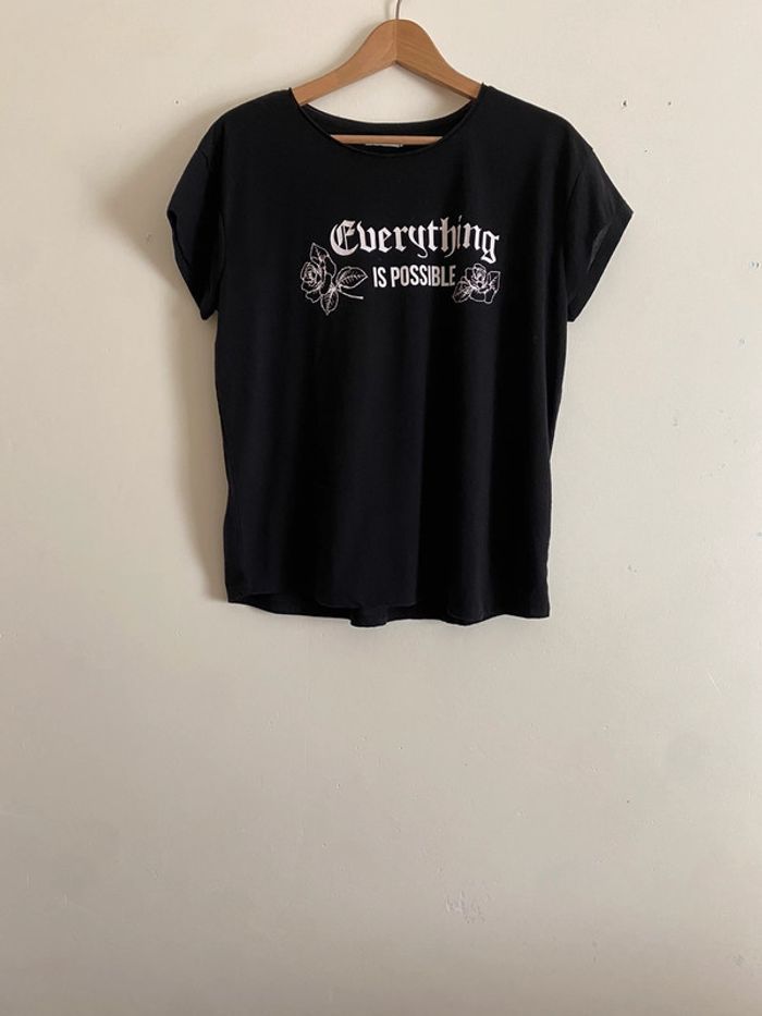 T-shirt noir - photo numéro 2