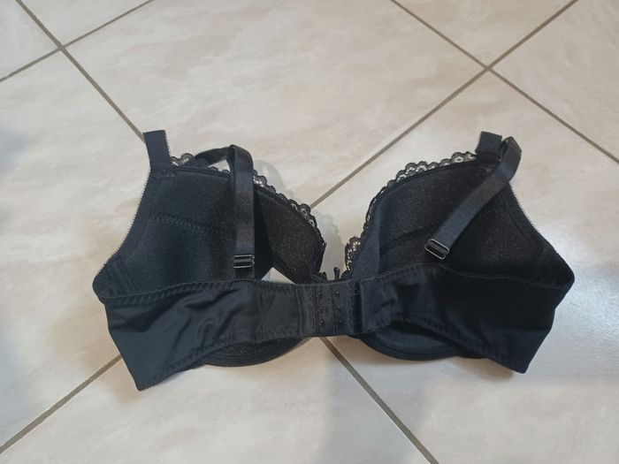 Soutien gorge noir/dentelle 95D - photo numéro 2