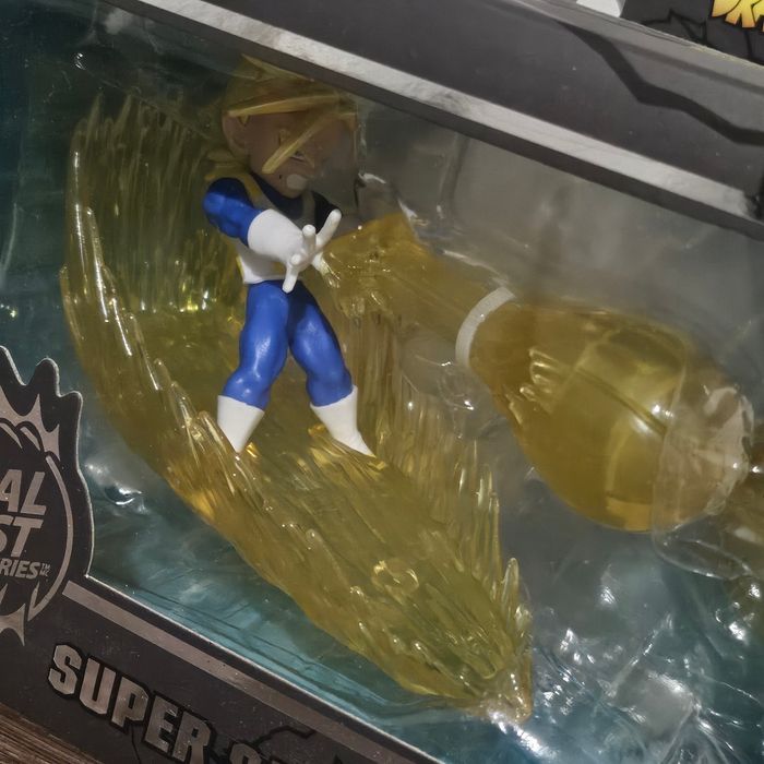 Figurine dragon ball z trunks - photo numéro 2